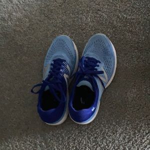 New balance women shoes, size 8.5
